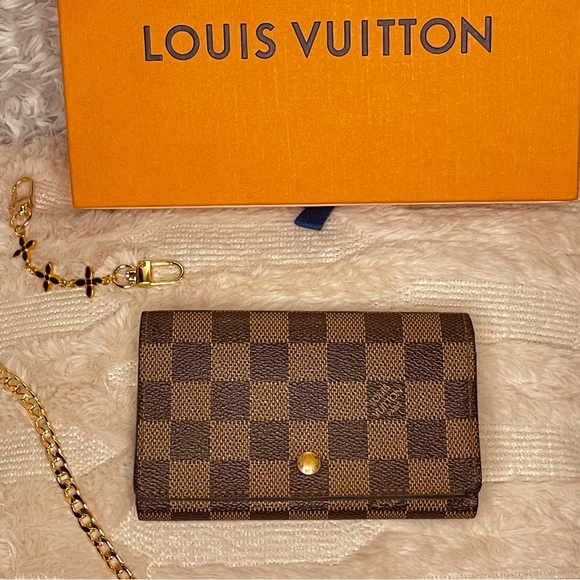 LOUIS VUITTON Tresor Wallet in Damier Ebene - Picture 5 of 16